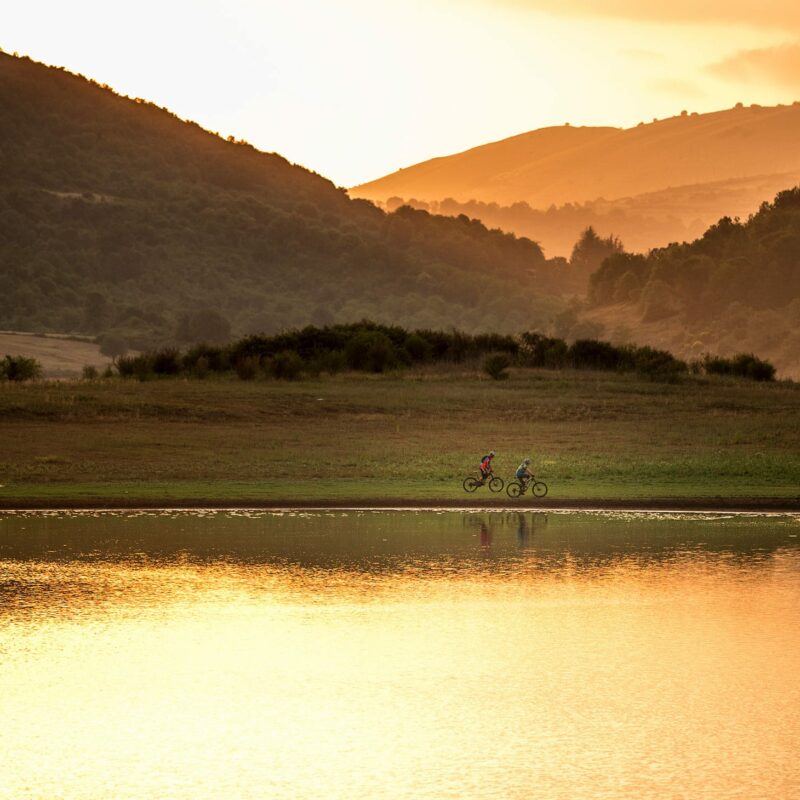 Tour of Lago di Canterno